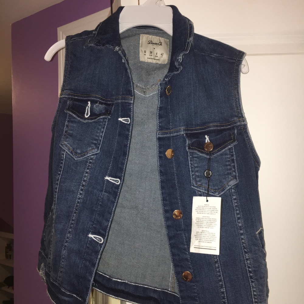 Jean Vest